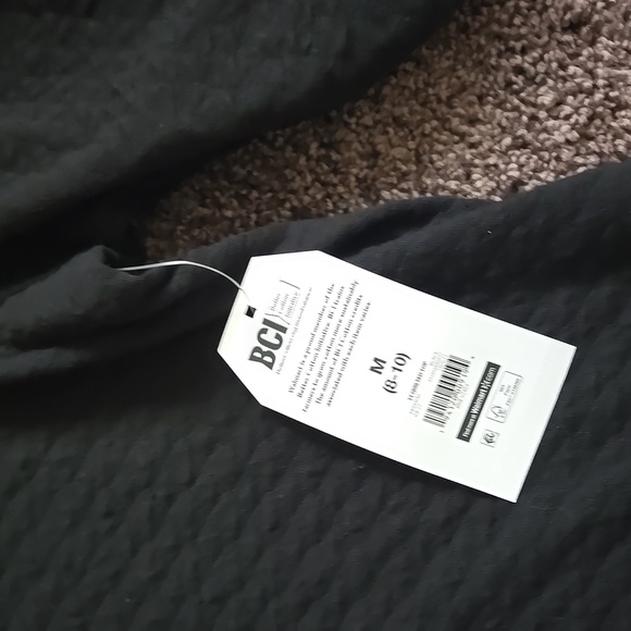 NEW Time And Tru Black Quilted Puff Sleeve Henley Top M - Picture 2 of 4